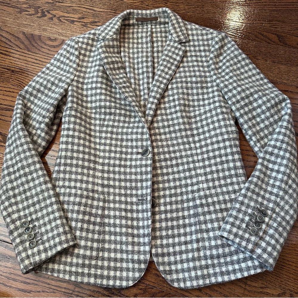 NWOT ELEVENTY Women’s Blazer in white/ivory check. Size 42 (Italian)